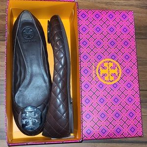 Tory Burch Quinn Leather Flats Sz 10